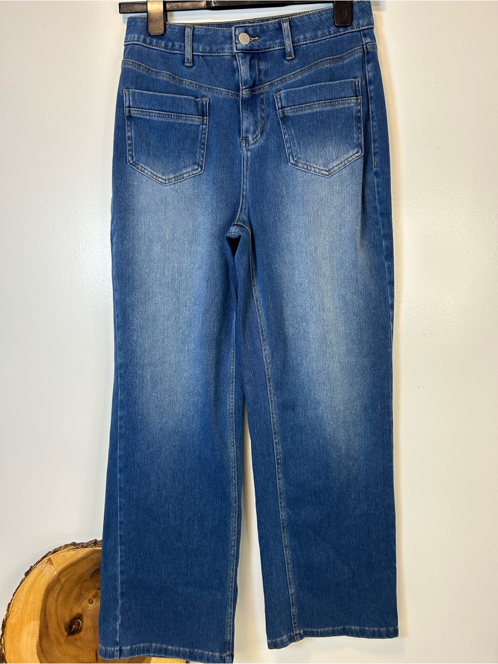 Halara‎ low waisted patch pockets wide leg medium wash denim Women’s XS